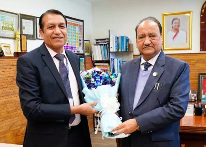 Dr. Daya Nand को एम्स जम्मू का अंतरिम ईडी नियुक्त किया गया, डॉ. शक्ति का कार्यकाल समाप्त Dr. Daya Nand को एम्स जम्मू का अंतरिम ईडी नियुक्त किया गया, डॉ. शक्ति का कार्यकाल समाप्त