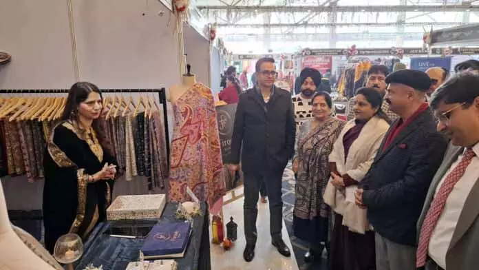 Yudhveer, प्रिया सेठी ने 2-दिवसीय एक्सपो का उद्घाटन किया Yudhveer, प्रिया सेठी ने 2-दिवसीय एक्सपो का उद्घाटन किया