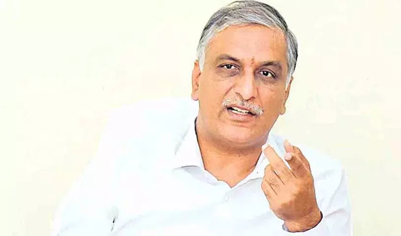 Harish Rao ने मूवी टिकट की कीमत बढ़ाने को लेकर सीएम रेवंत रेड्डी की आलोचना की Harish Rao ने मूवी टिकट की कीमत बढ़ाने को लेकर सीएम रेवंत रेड्डी की आलोचना की