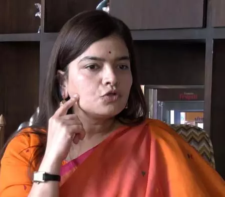 BMC चुनाव: पूर्व सांसद पूनम महाजन बोलीं, जनता चाहती है महायुति करे मुंबई का विकास BMC चुनाव: पूर्व सांसद पूनम महाजन बोलीं, जनता चाहती है महायुति करे मुंबई का विकास