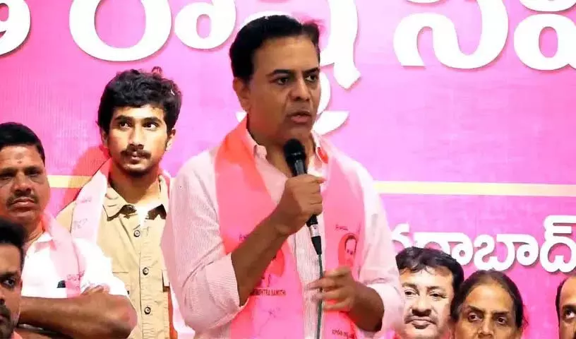 KTR ने केसीआर के नेतृत्व में तेलंगाना के बिजली परिवर्तन पर प्रकाश डाला KTR ने केसीआर के नेतृत्व में तेलंगाना के बिजली परिवर्तन पर प्रकाश डाला
