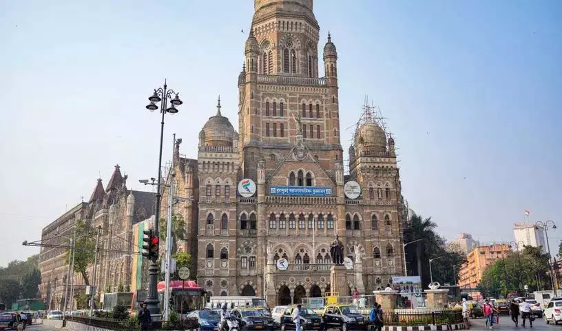 Mahayuti ने मुंबई नगर निगम चुनाव के लिए घोषणापत्र जारी किया: महिलाओं, झुग्गी-मुक्त शहर और लोन पर फोकस Mahayuti ने मुंबई नगर निगम चुनाव के लिए घोषणापत्र जारी किया: महिलाओं, झुग्गी-मुक्त शहर और लोन पर फोकस