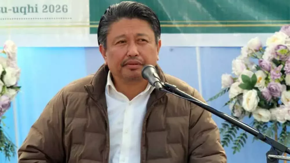 Nagaland : जैकब ने छात्रों से परंपराओं को बनाए रखने का आग्रह किया Nagaland : जैकब ने छात्रों से परंपराओं को बनाए रखने का आग्रह किया