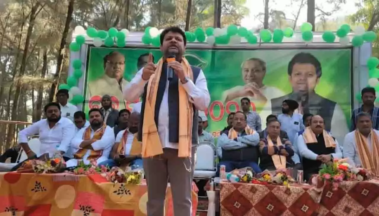 भद्रक में BJD नेताओं की बैठक, पूर्व विधायक और मंत्री शामिल भद्रक में BJD नेताओं की बैठक, पूर्व विधायक और मंत्री शामिल