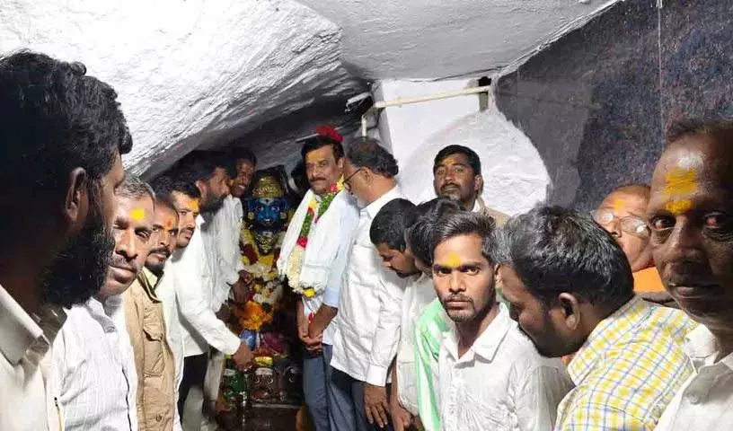 Kotta Prabhakar Reddy ने सभी के स्वास्थ्य और लंबी उम्र की कामना की Kotta Prabhakar Reddy ने सभी के स्वास्थ्य और लंबी उम्र की कामना की