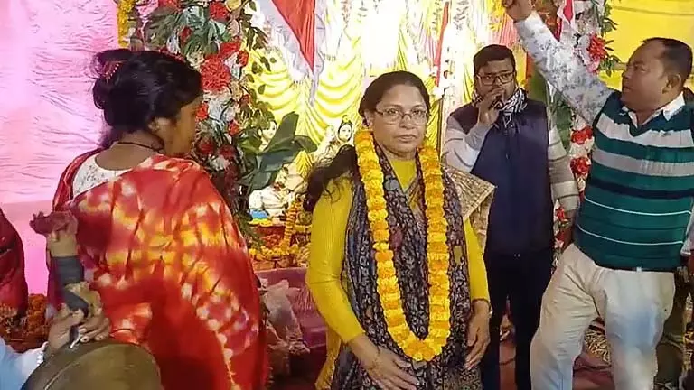 Mamata ने मतुआ संघ के कार्यक्रम में बीजेपी की आलोचना की: झूठे वादे लोगों को गुमराह कर रहे Mamata ने मतुआ संघ के कार्यक्रम में बीजेपी की आलोचना की: झूठे वादे लोगों को गुमराह कर रहे