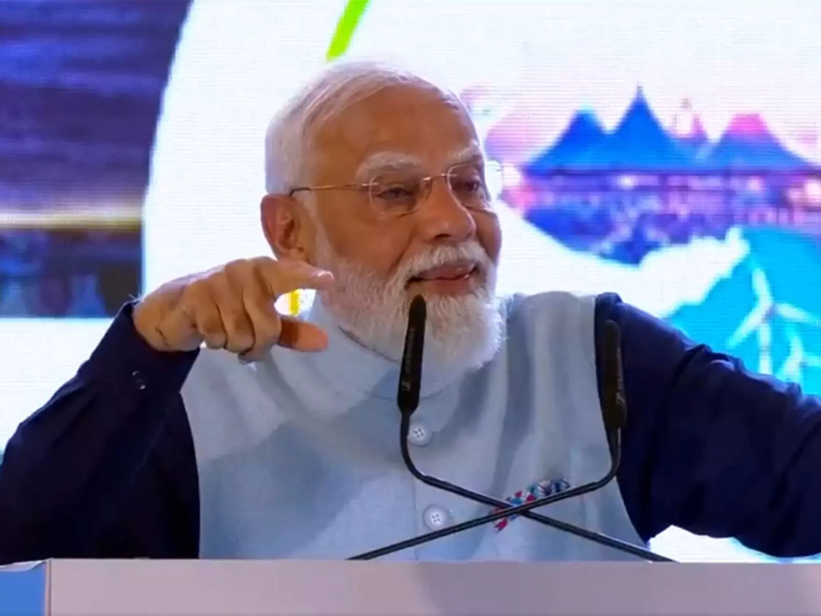 PM मोदी ने रिफॉर्म एक्सप्रेस की अहमियत पर जोर दिया PM मोदी ने रिफॉर्म एक्सप्रेस की अहमियत पर जोर दिया