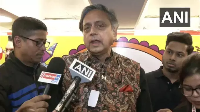 कांग्रेस सांसद शशि थरूर ने नारायण गुरु पर किताब द सेज हू रीइमैजिन्ड हिंदुइज्म लिखी कांग्रेस सांसद शशि थरूर ने नारायण गुरु पर किताब द सेज हू रीइमैजिन्ड हिंदुइज्म लिखी