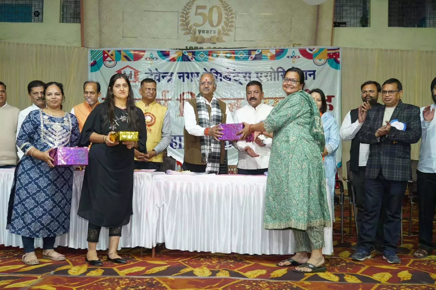 लोकसभा सांसद बृजमोहन अग्रवाल ने देवेंद्र नगर नववर्ष मिलन समारोह में हुए शामिल लोकसभा सांसद बृजमोहन अग्रवाल ने देवेंद्र नगर नववर्ष मिलन समारोह में हुए शामिल