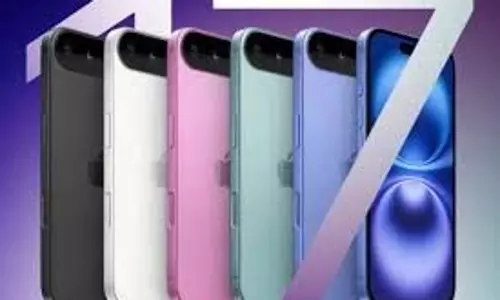 iPhone 17 Discount Offer: iPhone 17 की कीमत में पहली बार इतनी बड़ी कटौती,जानिए पूरा ऑफर iPhone 17 Discount Offer: iPhone 17 की कीमत में पहली बार इतनी बड़ी कटौती,जानिए पूरा ऑफर