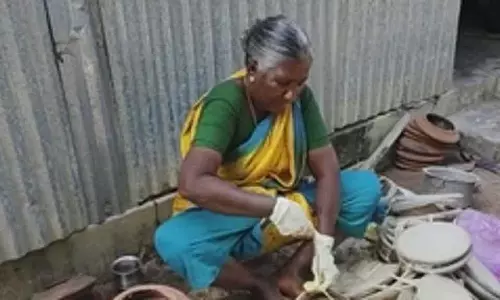 Tamil Nadu : बोगी ड्रम की बिक्री में गिरावट से व्यापारी चिंतित है Tamil Nadu : बोगी ड्रम की बिक्री में गिरावट से व्यापारी चिंतित है