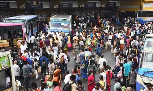 Omni बस टिकट का किराया कई गुना बढ़ गया है Omni बस टिकट का किराया कई गुना बढ़ गया है