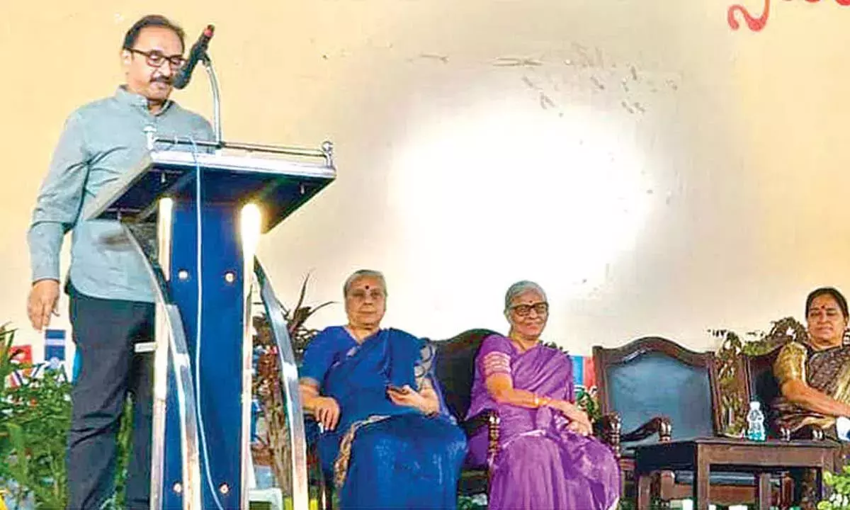 Andhra: नववुला विंदु कार्यक्रम दर्शकों का मनोरंजन करता है Andhra: नववुला विंदु कार्यक्रम दर्शकों का मनोरंजन करता है