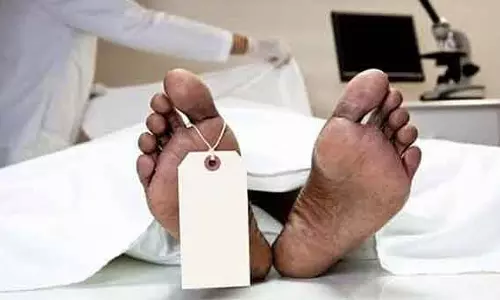Nanded : सहस्त्रकुंड जलाशय में बैग के अंदर अज्ञात शव मिला, पुलिस जांच जारी Nanded : सहस्त्रकुंड जलाशय में बैग के अंदर अज्ञात शव मिला, पुलिस जांच जारी