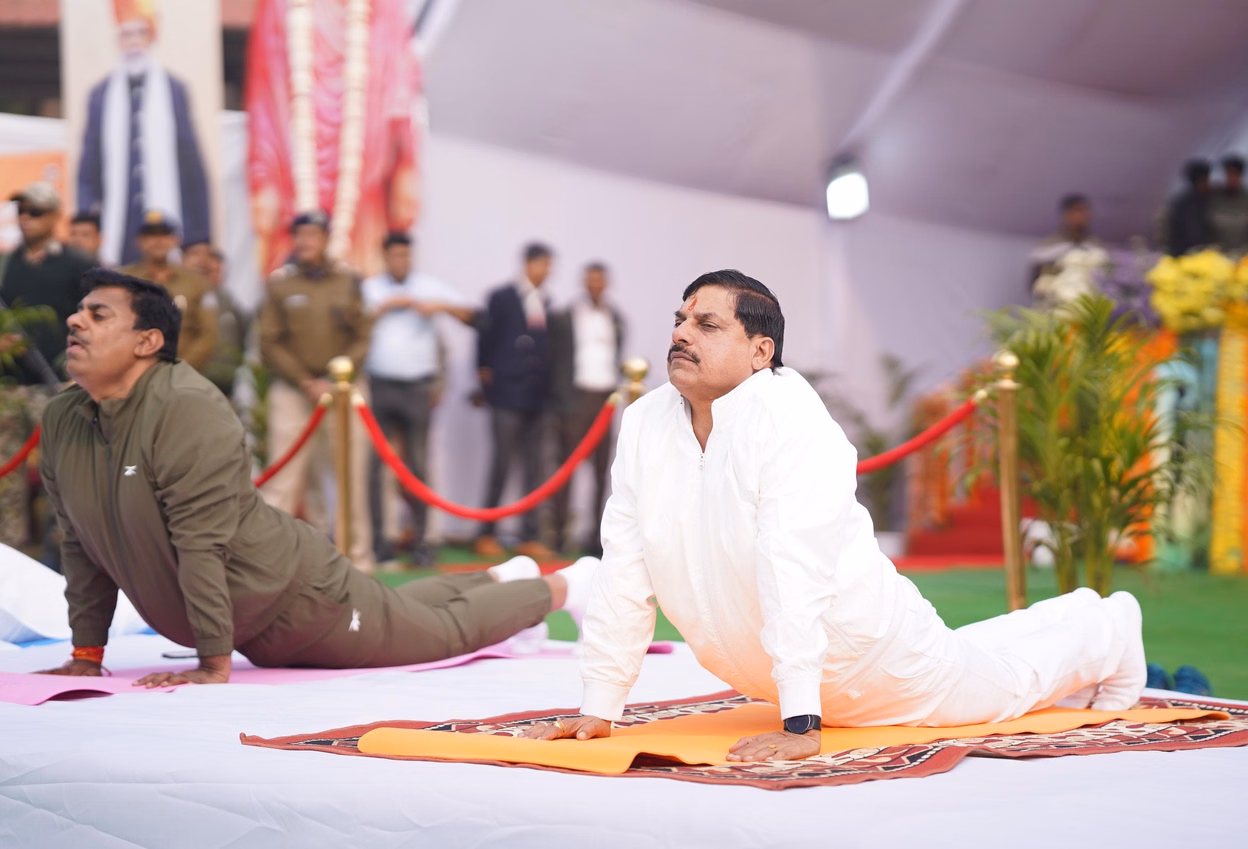 Bhopal: मुख्यमंत्री डॉ. यादव आज विद्यालय में करेंगे योग और सूर्य नमस्कार Bhopal: मुख्यमंत्री डॉ. यादव आज विद्यालय में करेंगे योग और सूर्य नमस्कार