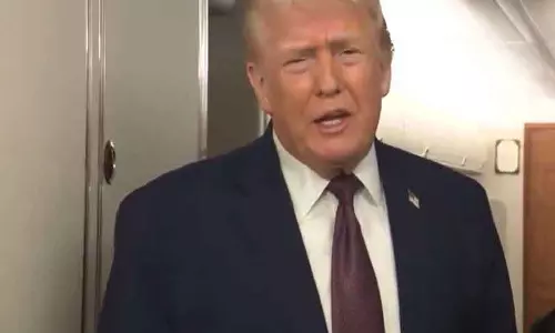 Trump: वेनेजुएला से 4.2 बिलियन डॉलर का तेल अमेरिका जा रहा Trump: वेनेजुएला से 4.2 बिलियन डॉलर का तेल अमेरिका जा रहा