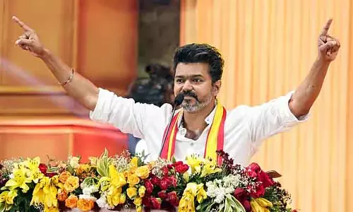 Karur stampede case: विजय सोमवार को पूछताछ के लिए CBI के सामने पेश होंगे सुरक्षा की मांग Karur stampede case: विजय सोमवार को पूछताछ के लिए CBI के सामने पेश होंगे सुरक्षा की मांग