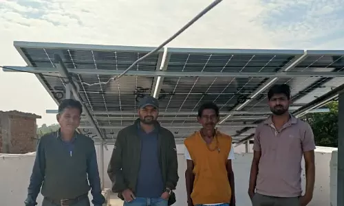 सोलर पैनल से दूर हुई चिंताराम की बिजली बिल की चिंता, ग्रामीणों के लिए बने मिसाल सोलर पैनल से दूर हुई चिंताराम की बिजली बिल की चिंता, ग्रामीणों के लिए बने मिसाल
