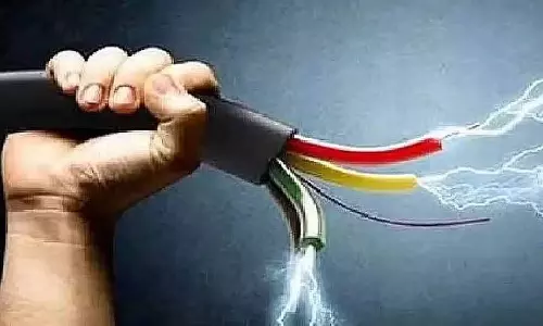 GCC के वाहन डिपो में ठेका कर्मचारी की करंट लगने से मौत GCC के वाहन डिपो में ठेका कर्मचारी की करंट लगने से मौत