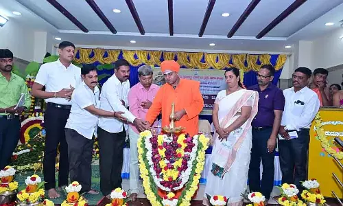 किसानों को हेमावती प्रोजेक्ट में सहयोग करना चाहिए: Channabasava Sri किसानों को हेमावती प्रोजेक्ट में सहयोग करना चाहिए: Channabasava Sri