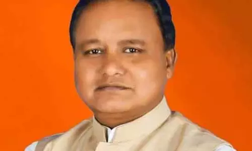 मुख्यमंत्री माझी ने Sambalpur में ट्रॉमा केयर और ओपीडी बिल्डिंग का उद्घाटन किया मुख्यमंत्री माझी ने Sambalpur में ट्रॉमा केयर और ओपीडी बिल्डिंग का उद्घाटन किया