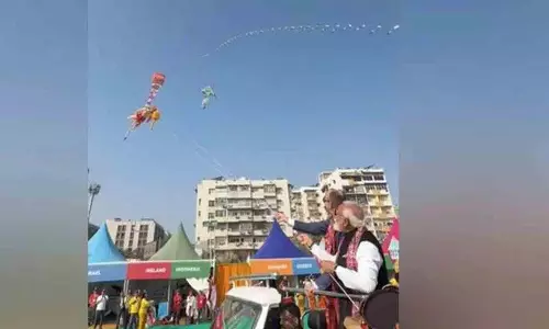 प्रधानमंत्री मोदी ने अहमदाबाद में International Kite Festival का उद्घाटन किया