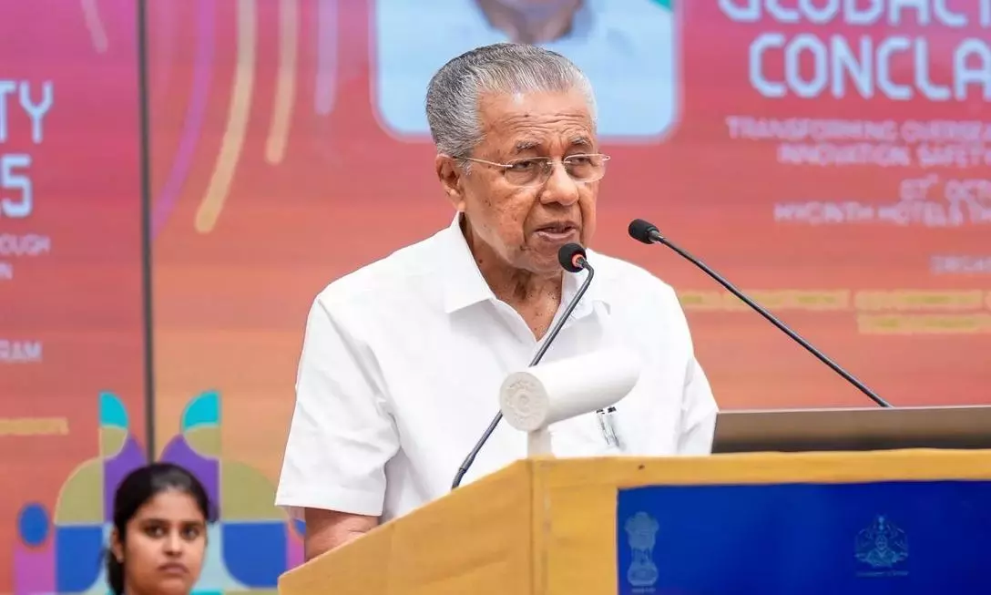 केरल के CM विजयन ने केंद्र की जनविरोधी नीतियों के खिलाफ सत्याग्रह का नेतृत्व किया