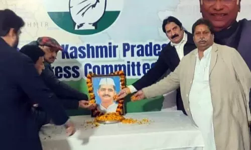 कांग्रेस ने Lal Bahadur Shastri को पुष्पांजलि अर्पित की कांग्रेस ने Lal Bahadur Shastri को पुष्पांजलि अर्पित की