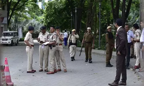 मानसिक रूप से अस्वस्थ महिला से Rape, झड़प के बीच पुलिस ने बलात्कारी पर गोली चलाई