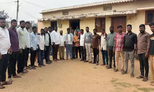 पंचायत कार्यकर्ता Narasimha के परिवार को आर्थिक सहायता प्रदान की गई