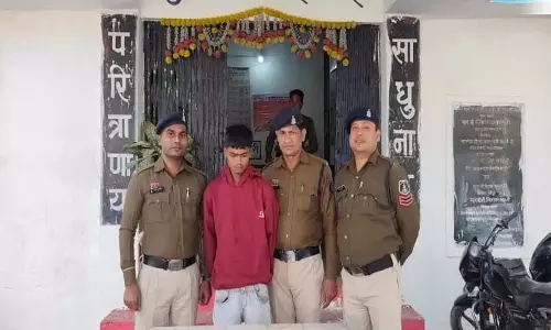 लकड़ी काटने के विवाद में सगे भाई की चाकू मारकर हत्या, आरोपी गिरफ्तार