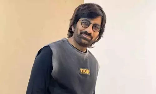 मंदी के बीच Ravi Teja की पहल: फिल्म बचाने के लिए आधी की अपनी फीस मंदी के बीच Ravi Teja की पहल: फिल्म बचाने के लिए आधी की अपनी फीस