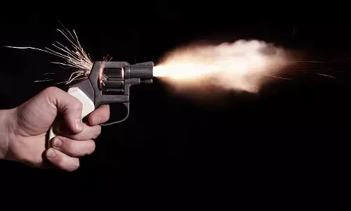 त्तर हावड़ा में Shootout, युवक घायल त्तर हावड़ा में Shootout, युवक घायल