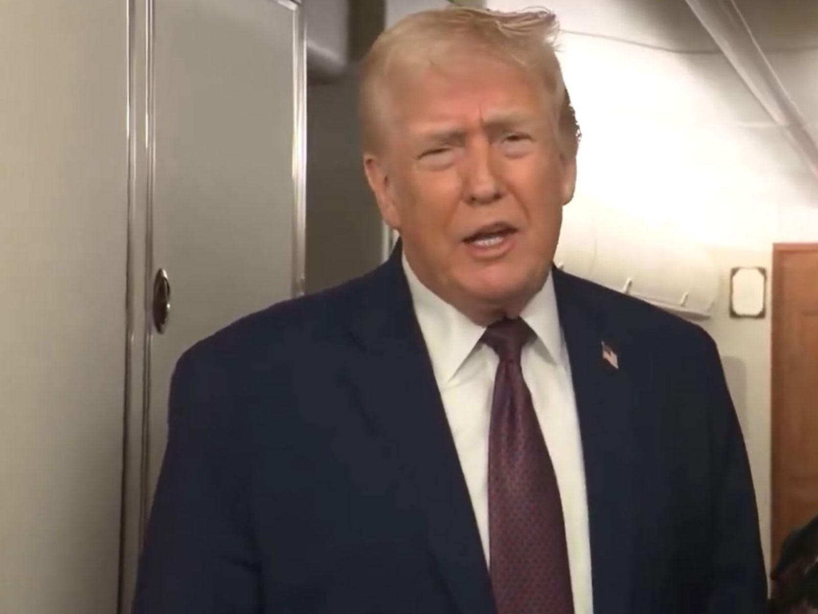 इस समय वेनेजुएला से 4.2 अरब डॉलर मूल्य का तेल अमेरिका की ओर आ रहा है: Trump