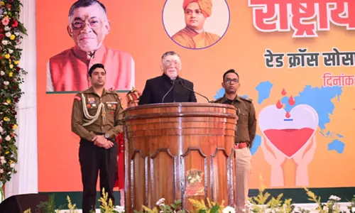 राज्यपाल संतोष गंगवार ने युवाओं से रक्तदान को जनआंदोलन बनाने का किया आह्वान
