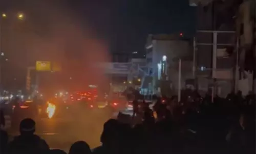 देशभर में Iran समर्थक रैलियों में विदेशी हस्तक्षेप का विरोध देशभर में Iran समर्थक रैलियों में विदेशी हस्तक्षेप का विरोध