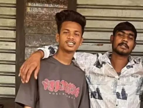 तेलीबांधा में गैंगवार के दौरान एक की हत्या तेलीबांधा में गैंगवार के दौरान एक की हत्या