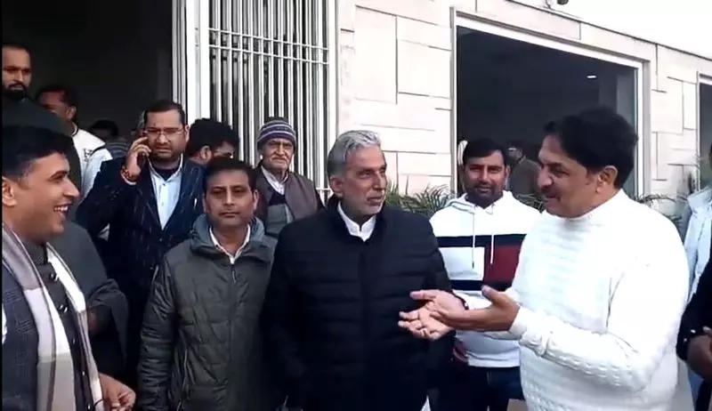 NCR में प्रदूषण खतरनाक लेवल पर गुर्जर ने अरावली को बचाने की अपील की NCR में प्रदूषण खतरनाक लेवल पर गुर्जर ने अरावली को बचाने की अपील की