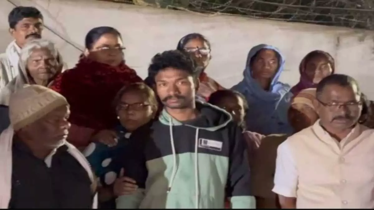हक की लड़ाई में पिता और बेटे की मौत, वन अमला जिम्मेदार हक की लड़ाई में पिता और बेटे की मौत, वन अमला जिम्मेदार