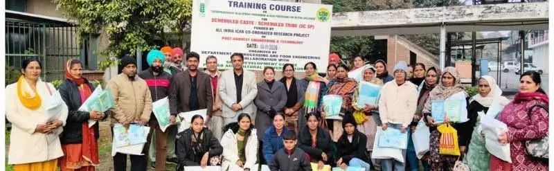 25 किसानों को PAU में एंटरप्रेन्योरशिप ट्रेनिंग मिली 25 किसानों को PAU में एंटरप्रेन्योरशिप ट्रेनिंग मिली