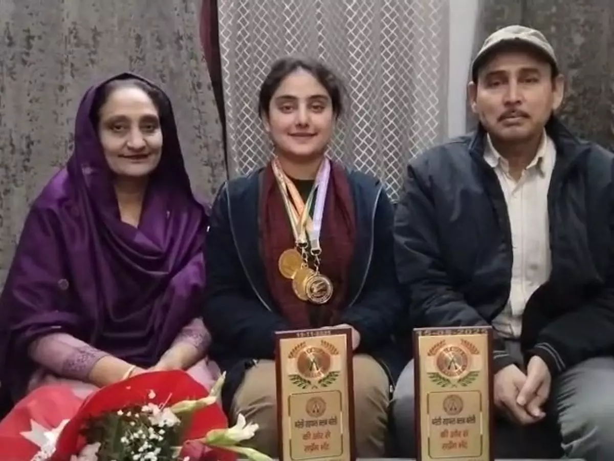 Bareilly: मंतशा फातिमा ने जीता मेडल, बरेली में गर्व का पल Bareilly: मंतशा फातिमा ने जीता मेडल, बरेली में गर्व का पल