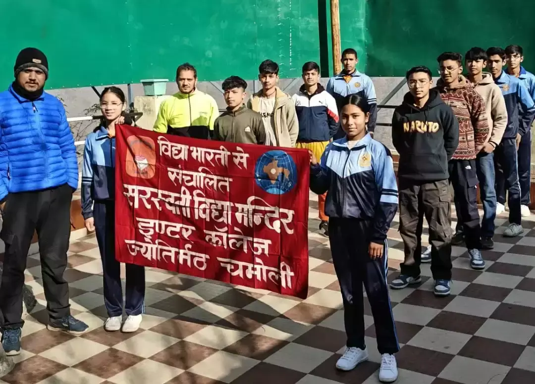 Jyotirmath: युवाओं को लोकल अपनाने का संदेश, स्वदेशी संकल्प दौड़ आयोजित Jyotirmath: युवाओं को लोकल अपनाने का संदेश, स्वदेशी संकल्प दौड़ आयोजित