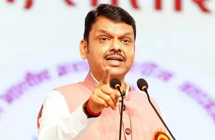 महाराष्ट्र में गठबंधन तनाव बढ़ा: CM फडणवीस ने अजित पवार पर निशाना साधा महाराष्ट्र में गठबंधन तनाव बढ़ा: CM फडणवीस ने अजित पवार पर निशाना साधा