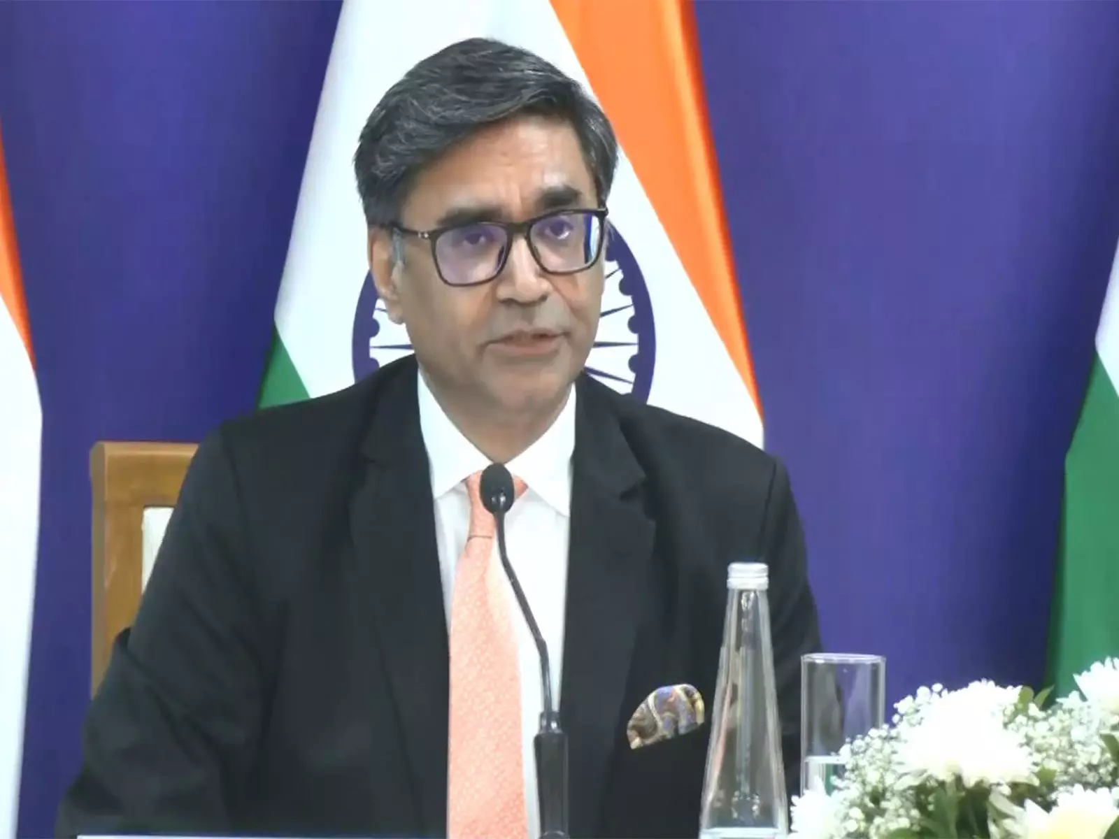 भारत मानवीय आधार पर जर्मनी के साथ बच्ची अरिहा शाह के मामले को आगे बढ़ा रहा है: Vikram Misri भारत मानवीय आधार पर जर्मनी के साथ बच्ची अरिहा शाह के मामले को आगे बढ़ा रहा है: Vikram Misri