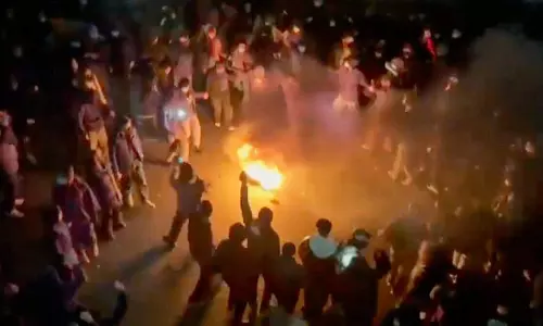 ईरान में विरोध प्रदर्शनों में मरने वालों की संख्या कम से कम 646 तक पहुंची ईरान में विरोध प्रदर्शनों में मरने वालों की संख्या कम से कम 646 तक पहुंची