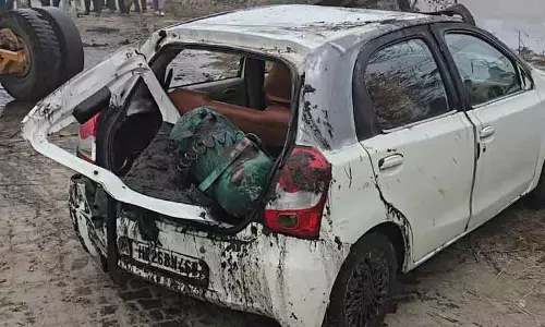Karnal में घने कोहरे के बीच कार तालाब में गिरी, ड्राइवर की मौत
