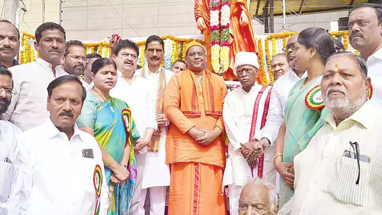 BJP प्रमुख ने युवा भारतीयों से विवेकानंद की शिक्षाओं का पालन करने का आग्रह किया BJP प्रमुख ने युवा भारतीयों से विवेकानंद की शिक्षाओं का पालन करने का आग्रह किया