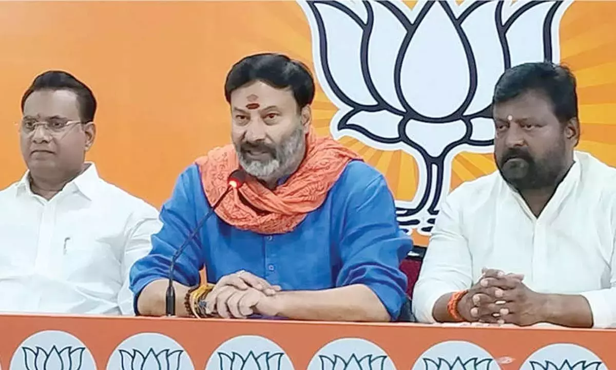 Andhra: भानु ने वाईएसआरसीपी पर तिरुमाला को बदनाम करने की साजिश का आरोप लगाया Andhra: भानु ने वाईएसआरसीपी पर तिरुमाला को बदनाम करने की साजिश का आरोप लगाया