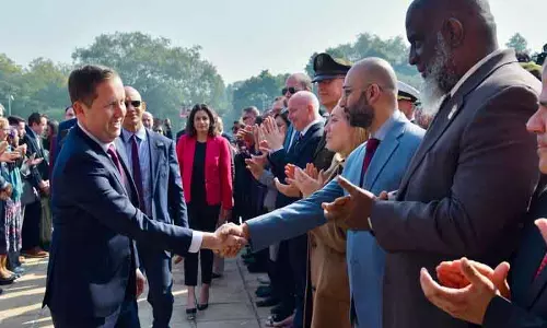 वेंस ने अमेरिकी राजदूत को भारत आने पर शुभकामनाएं दीं वेंस ने अमेरिकी राजदूत को भारत आने पर शुभकामनाएं दीं