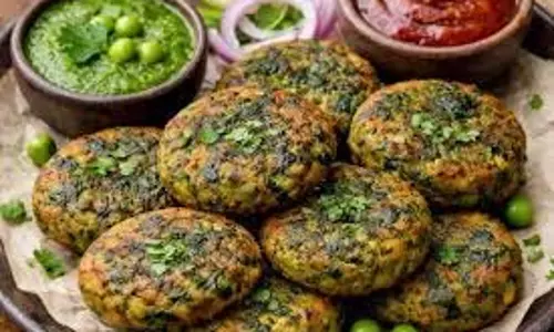 Methi Matar Cheese Tikki : चाय के साथ परोसें लाजवाब मेथी मटर चीज टिक्की Methi Matar Cheese Tikki : चाय के साथ परोसें लाजवाब मेथी मटर चीज टिक्की
